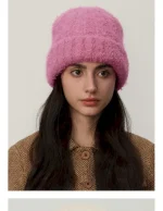 Wholesale Women Fashion Retro Contrast Color Warm Thickened Knitted Hat - Image 3